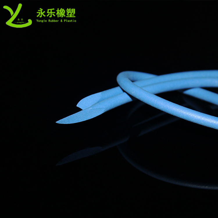 津南硅膠發(fā)發(fā)泡條，阻燃硅膠發(fā)泡圓條，耐高溫發(fā)泡硅膠條