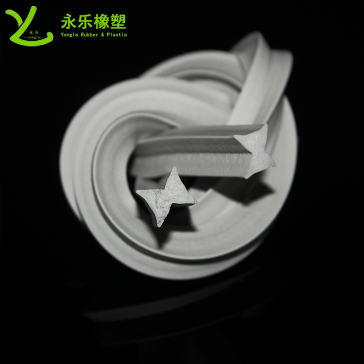 硅膠泡棉膠條，阻燃硅膠泡棉膠條，耐高溫發(fā)泡硅膠條