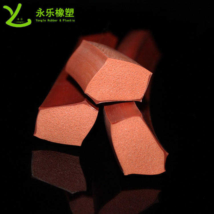 擠出復合發(fā)泡硅膠條，耐高溫復合發(fā)泡硅膠條，耐老化復合發(fā)泡硅膠條